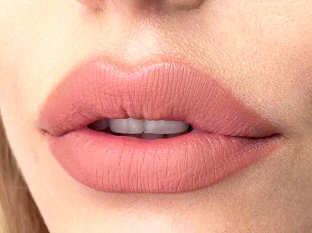 Ways to Attain Royal-Looking Lips