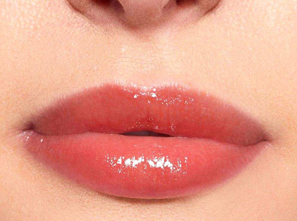 Quick Solutions to Achieve Fuller Lips